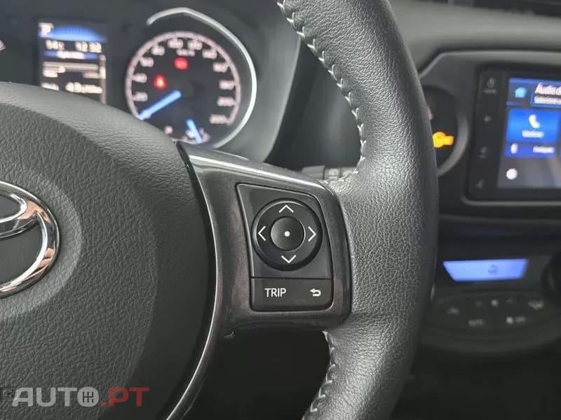 Toyota Yaris 1.5 HSD 20 Anos