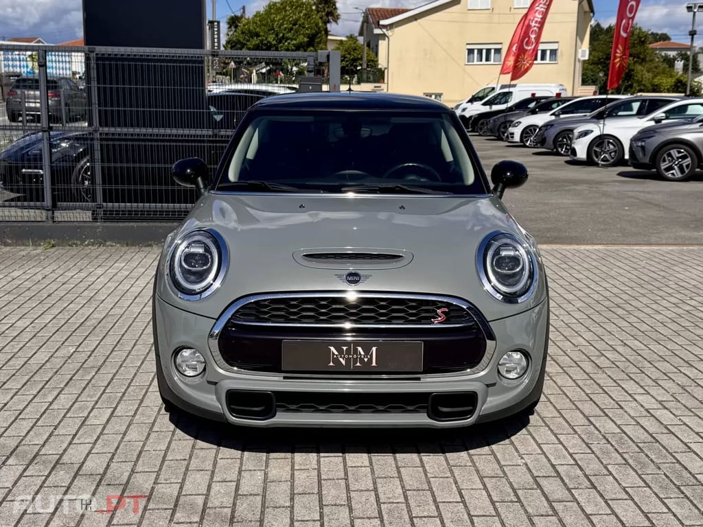 MINI Cooper Cooper SD Auto