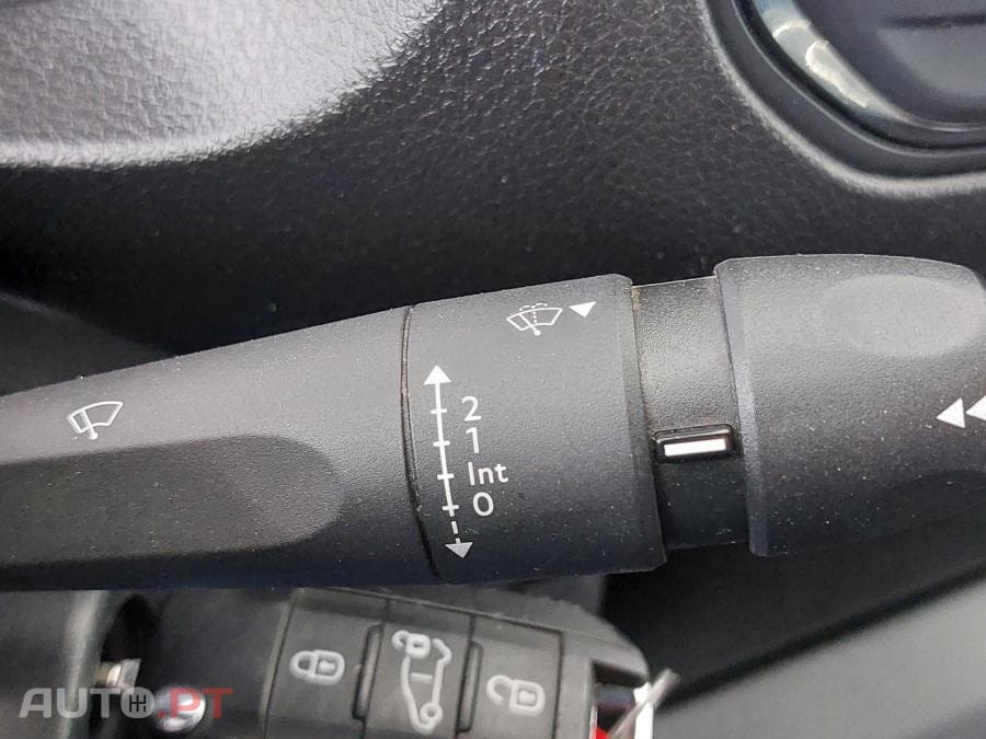 Peugeot Expert 1.5 Bluehdi L2H1 Pro Standard - IVA Dedutível