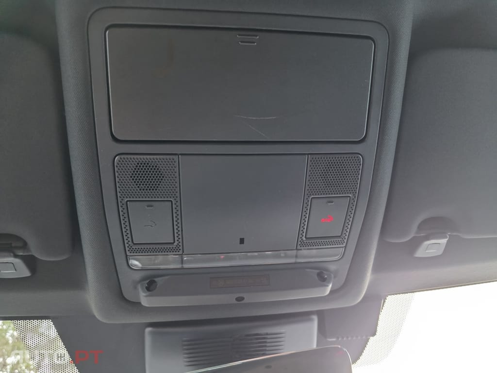Land Rover Discovery Sport 2.0 eD4 R-Dynamic 7L