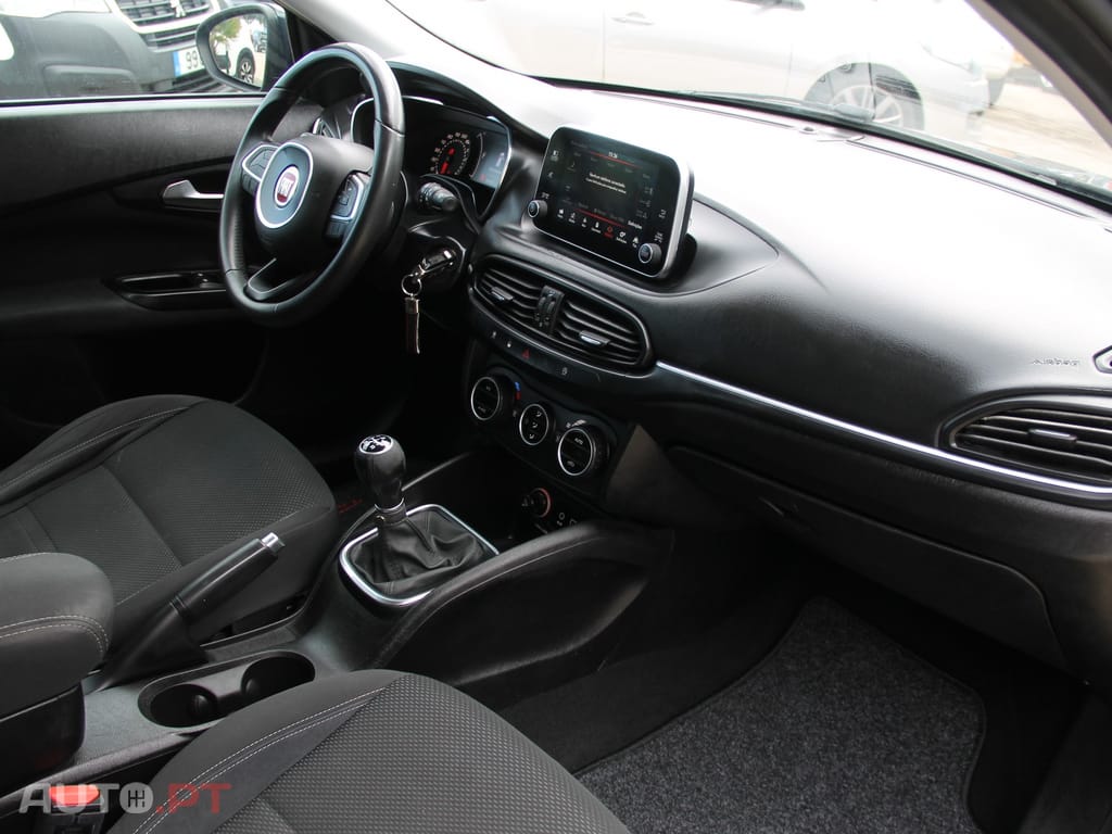 Fiat Tipo 1.3 M-Jet Easy