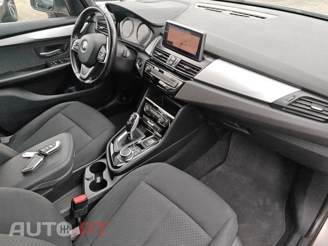 BMW 216 d 7L Auto