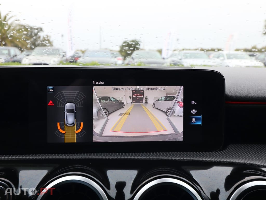 Mercedes-Benz A 250 e AMG Line