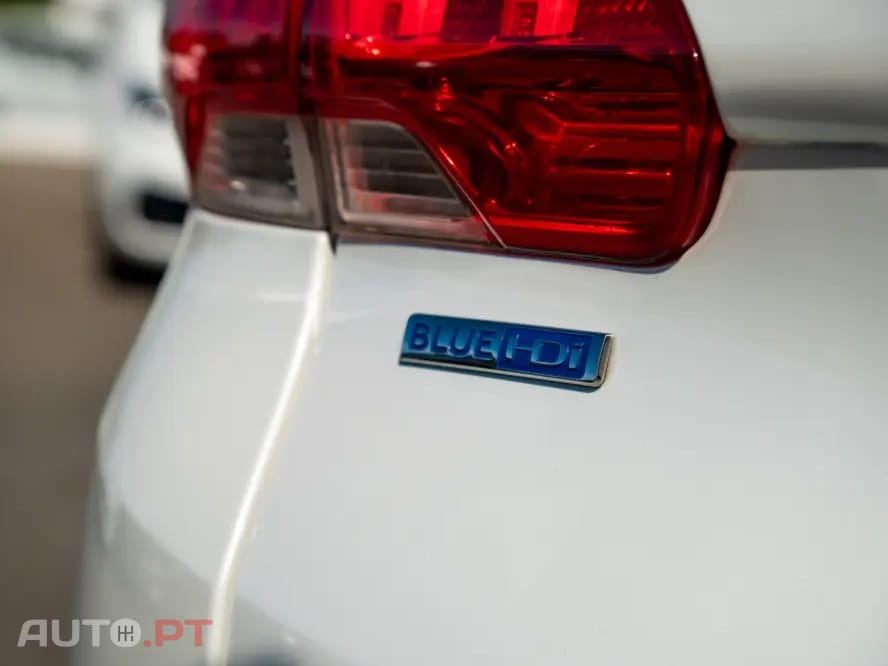 Peugeot 2008 1.6 BlueHDi Allure