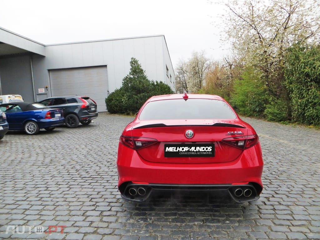 Alfa Romeo Giulia 2.9 Bi-Turbo Quadrifoglio AT8