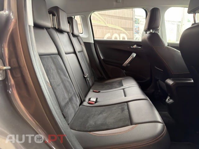 Peugeot 2008 PureTech 82 Signature