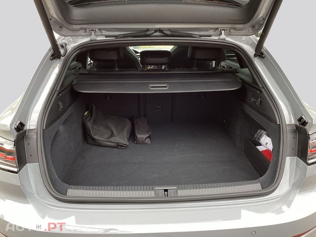 Volkswagen Arteon I.V.A DEDUTIVEL 1.4TSI eHybrid R-Line 