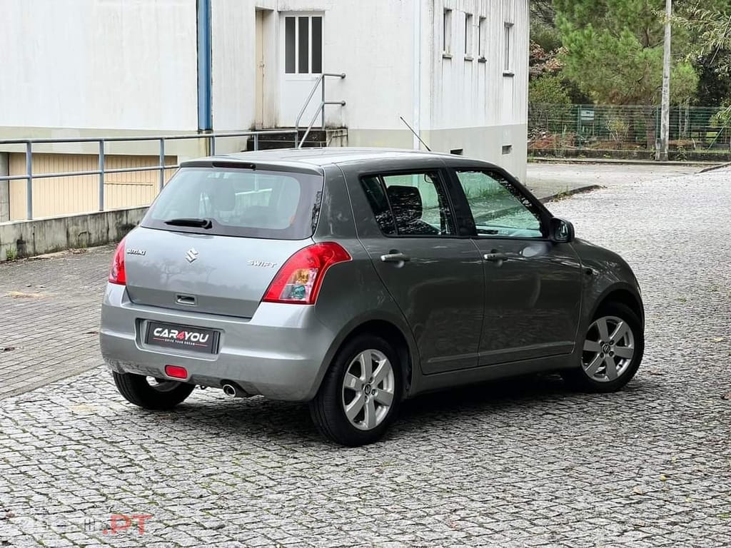 Suzuki Swift 1.3 16V Sport