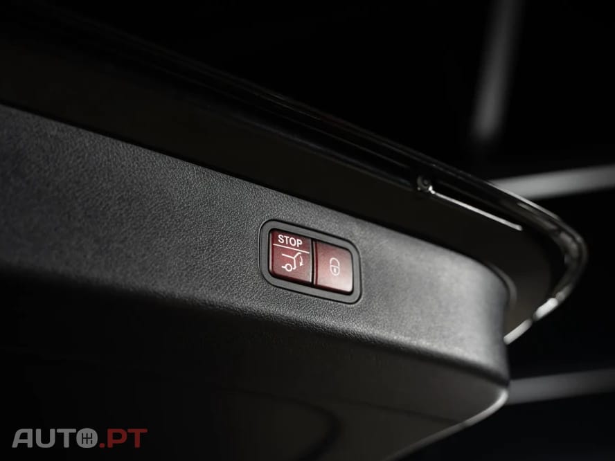 Mercedes-Benz E 300 9G-TRONIC AMG Line