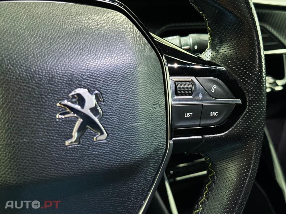 Peugeot E-208 50 kWh GT Pack