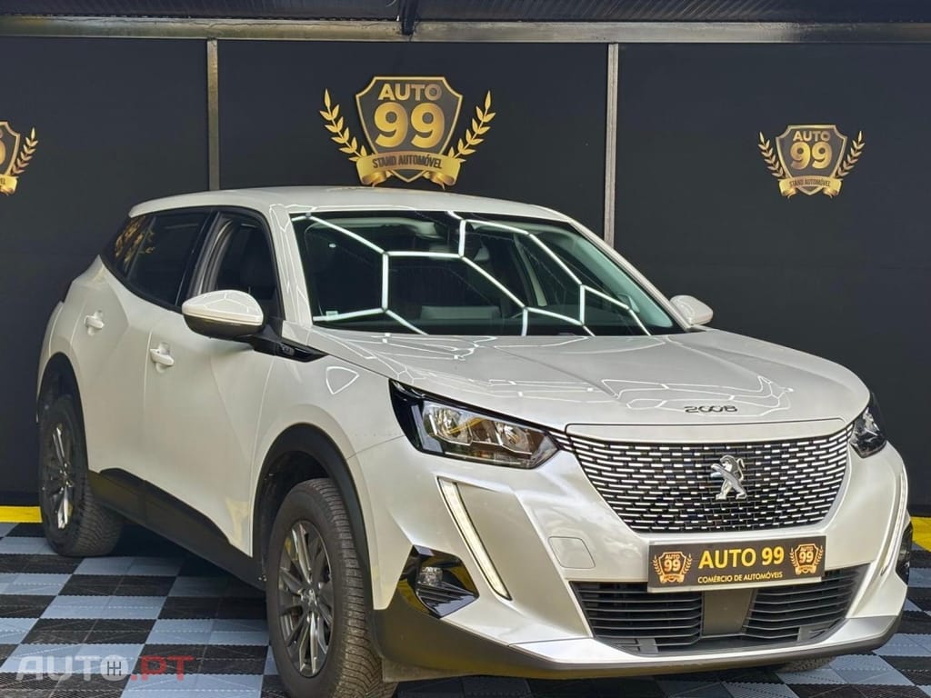 Peugeot E-2008 50 kWh Active Pack