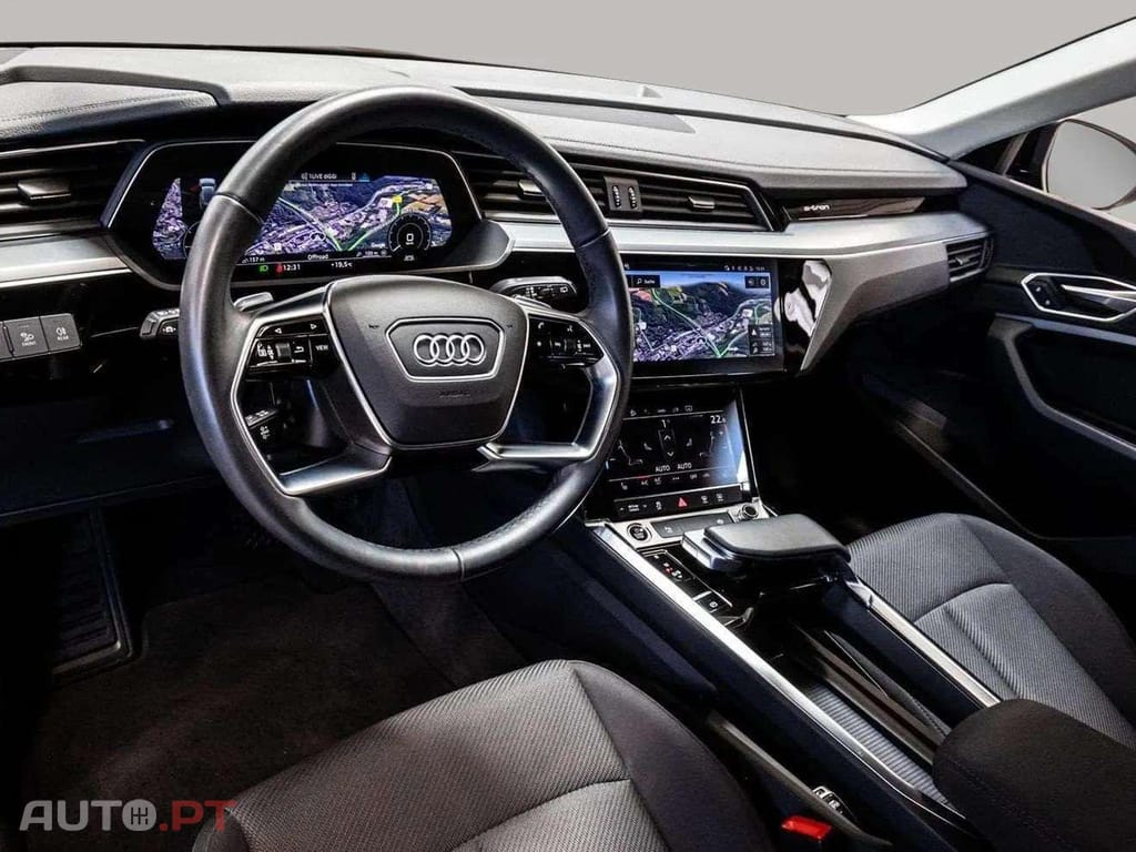 Audi E-Tron I.V.A DEDUTÍVEL  50 quattro advanced 