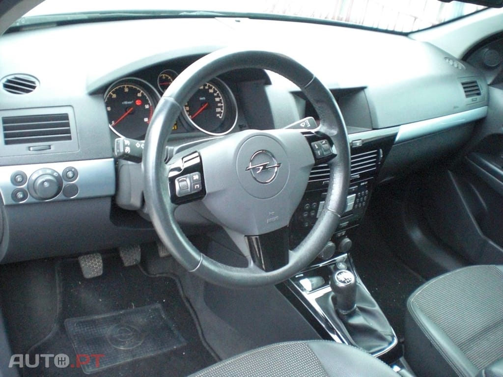 Opel Astra Caravan 1.7 CDTi Cosmo ecoFLEX