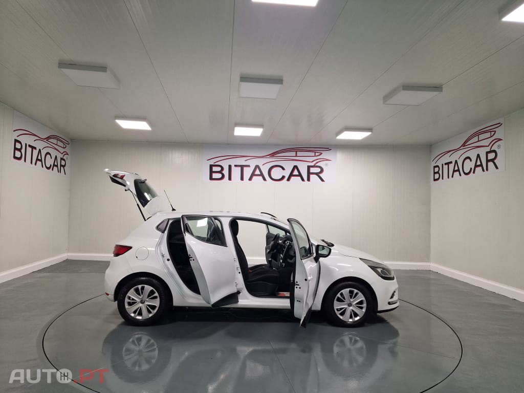 Renault Clio SOCIETE 1.5Dci  90CV GPS INTENS IVA DEDUTIVEL