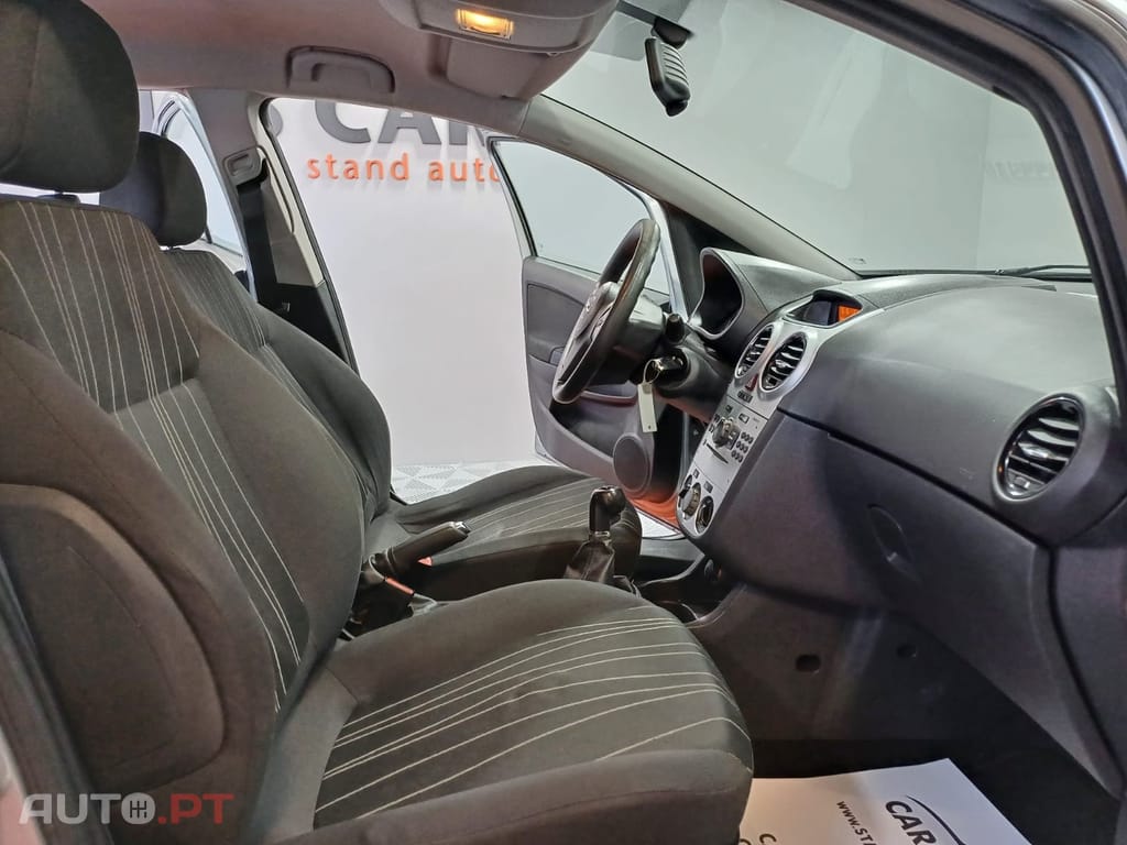 Opel Corsa 1.2 Enjoy