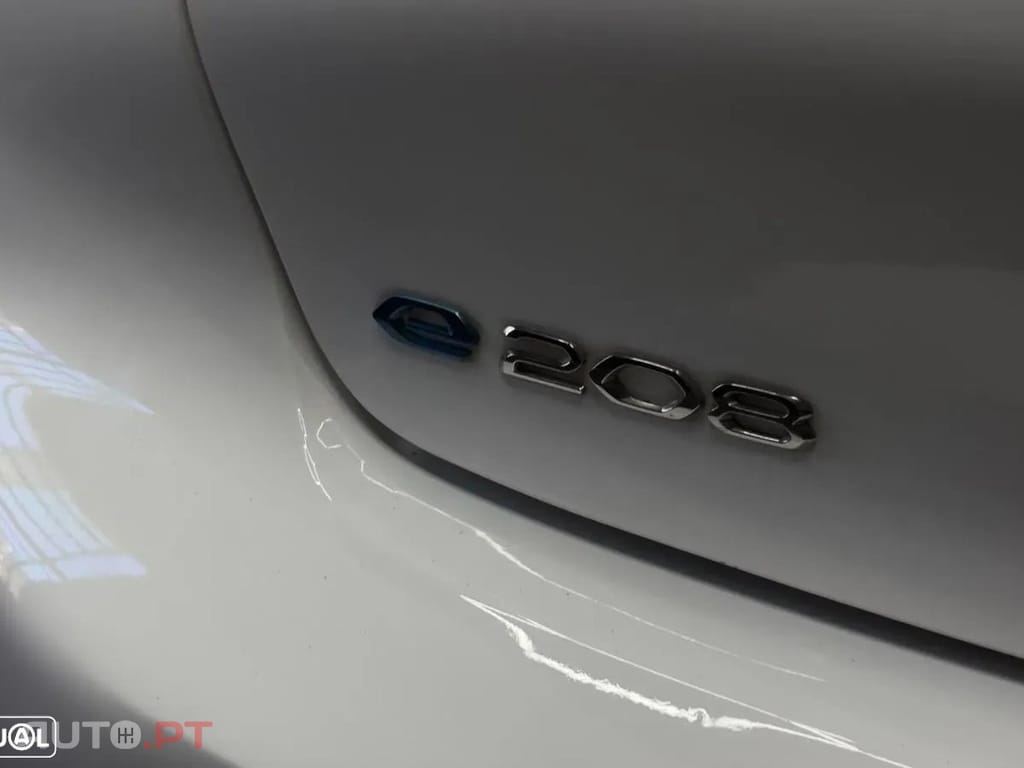 Peugeot E-208 50 kWh Allure