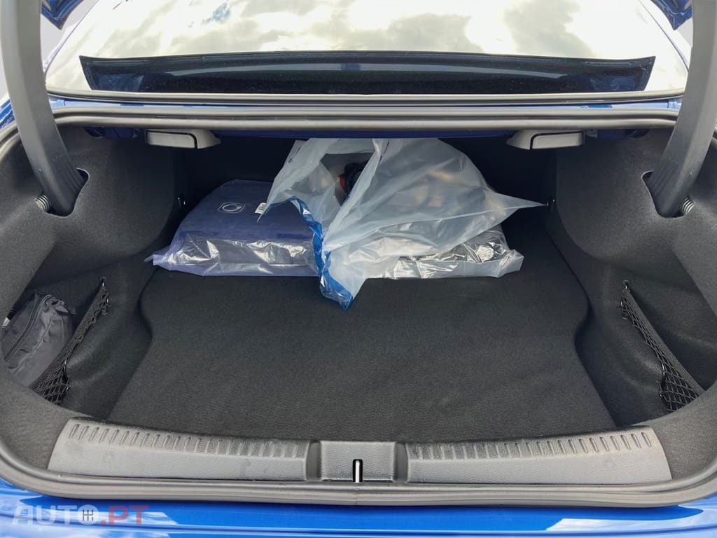 Mercedes-Benz CLA 250 e AMG Advanced I.V.A DEDUTIVEL