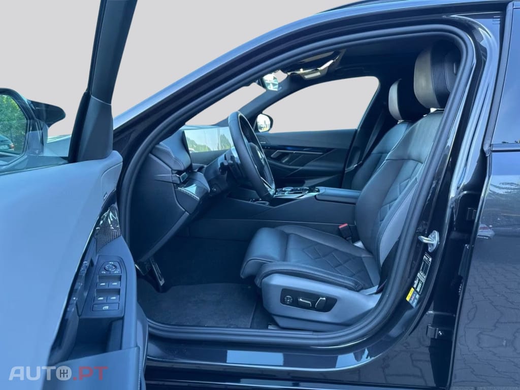 BMW i5 I.V.A DEDUTIVEL M60 xDrive Touring  