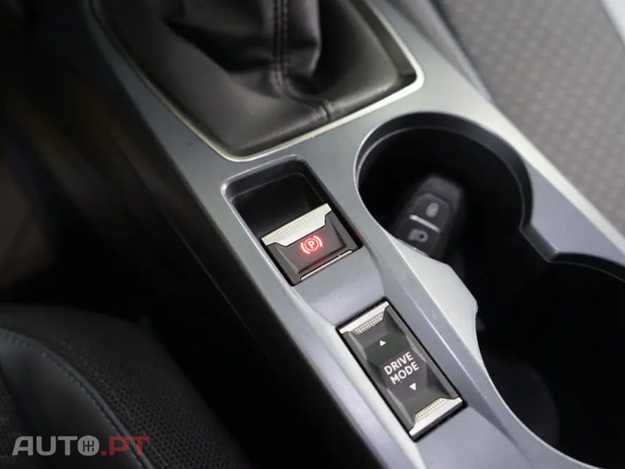 Peugeot 2008 1.2 PureTech Allure Pack