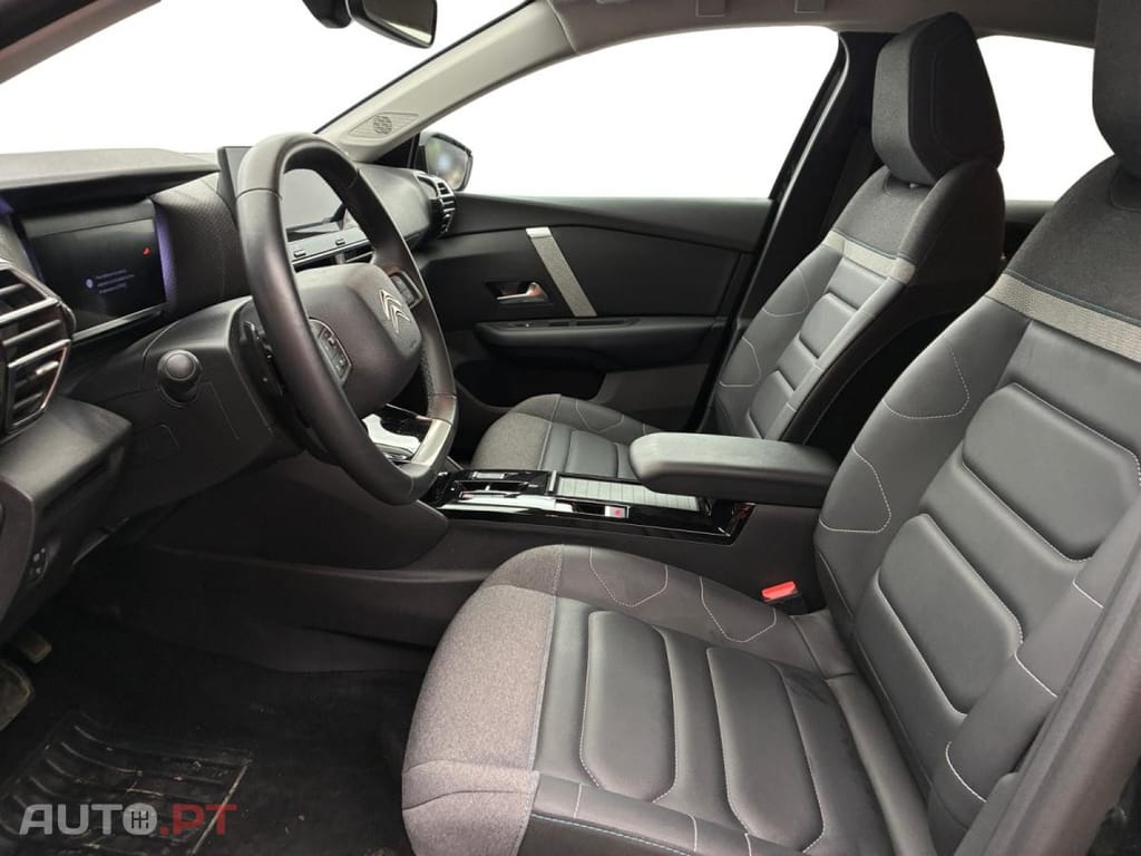 Citroen C4 1.2 PureTech Max EAT8