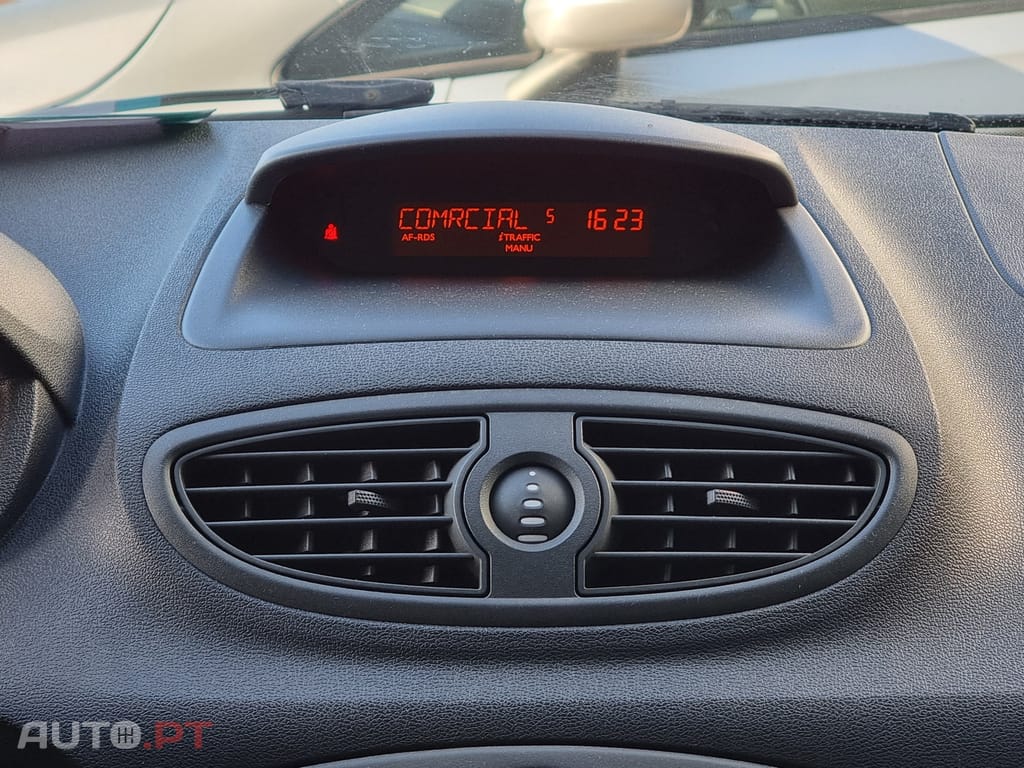 Renault Clio 1.2 16V Confort