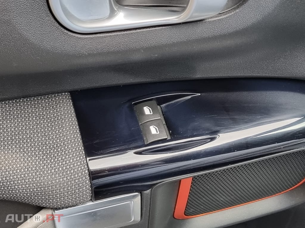 Citroen C4 Cactus 1.2 PureTech Shine EAT6