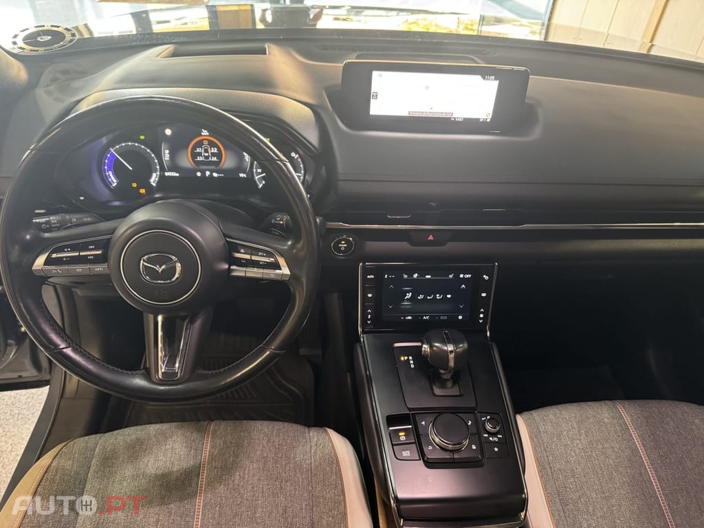 Mazda MX-30 e-SKYACTIV Advantage+Modern Confidence