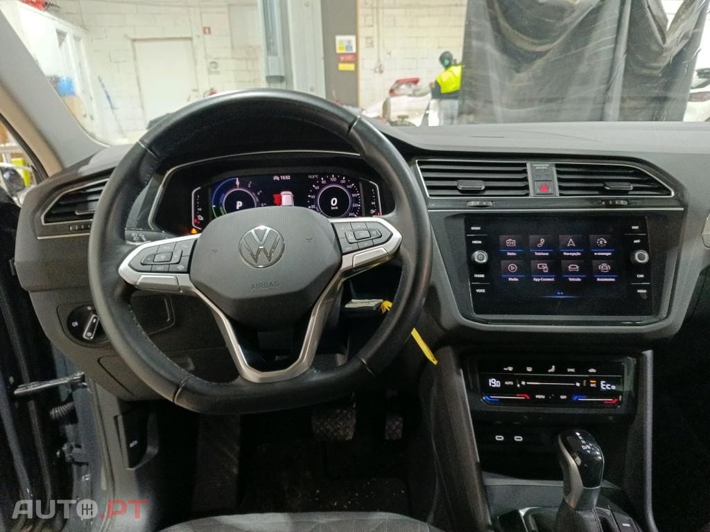 Volkswagen Tiguan 1.4 TSI eHybrid Conceptline DSG