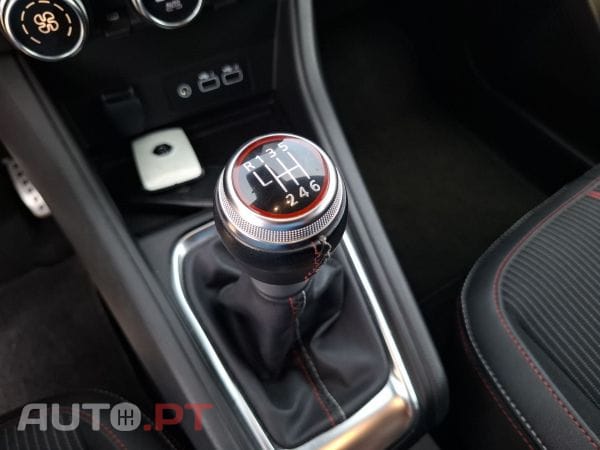 Renault Captur 1.0 TCe 90 RS Line