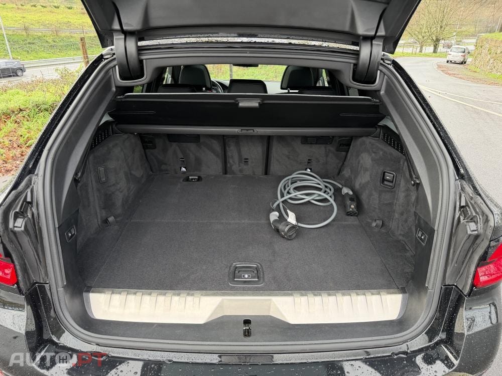 BMW 530 e Pack Desportivo M