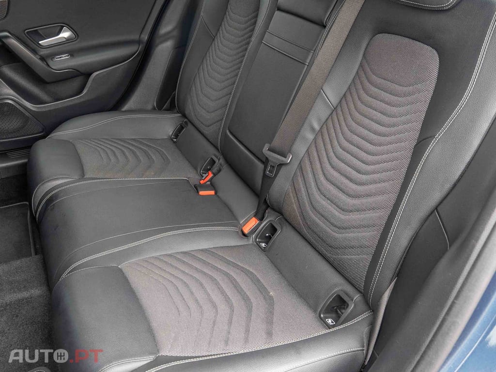 Mercedes-Benz A 250 Mercedes-Benz A 250 e Progressive