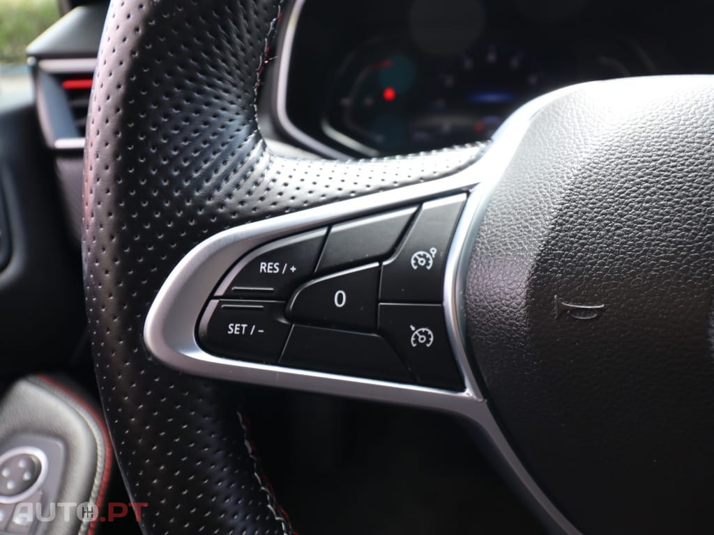 Renault Clio 1.0 TCe RS Line