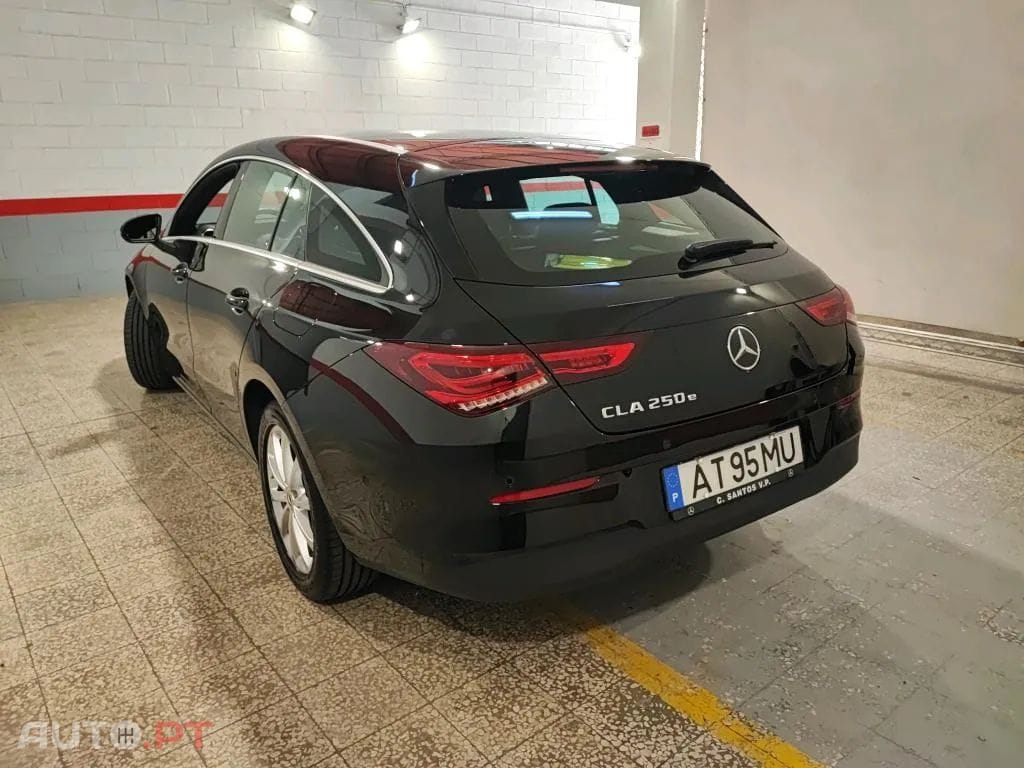 Mercedes-Benz CLA 250 e Shooting Brake Style Plus