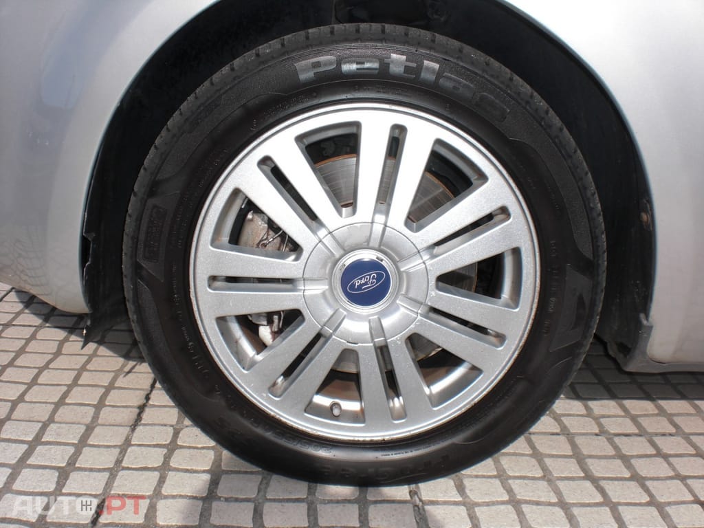 Ford C-Max 2.0 TDCi DPF Ghia