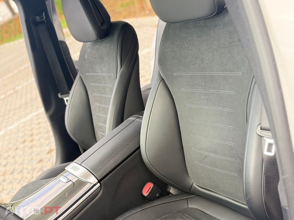 Mercedes-Benz C 300 Híbrido Plu In  Pack Night