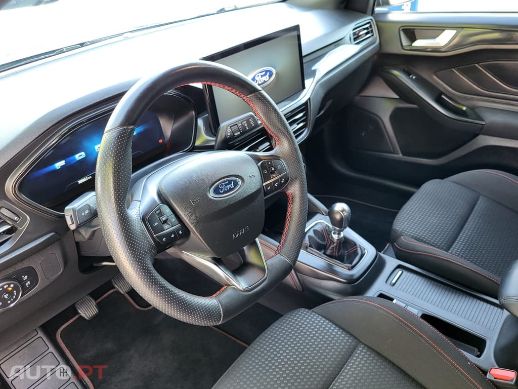 Ford Focus SW 1.0 EcoBoost MHEV ST-Line X