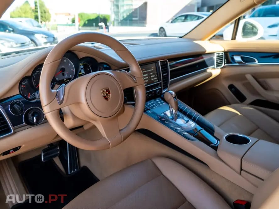 Porsche Panamera 4S PDK
