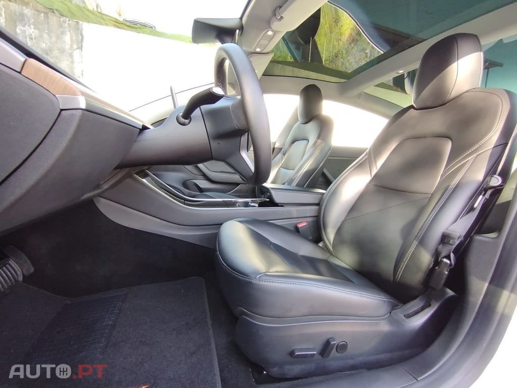 Tesla Model 3 Standard Range Plus RWD