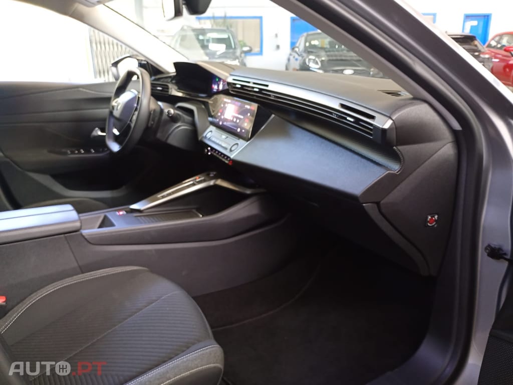 Peugeot 308 1.5 BlueHDi Active EAT8