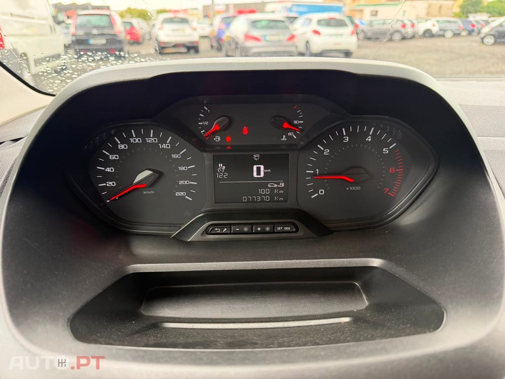Peugeot Partner 1.5 BlueHDi Premium Standard