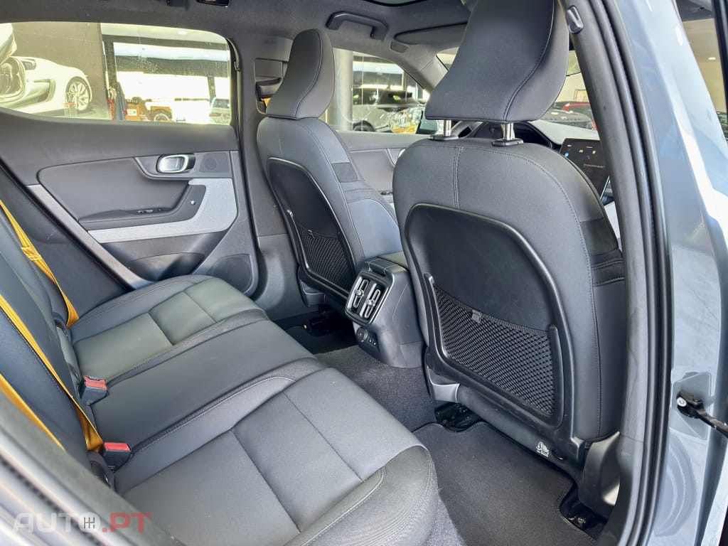 Polestar 2 Dual Motor Long Range 78 kWh AWD Performance