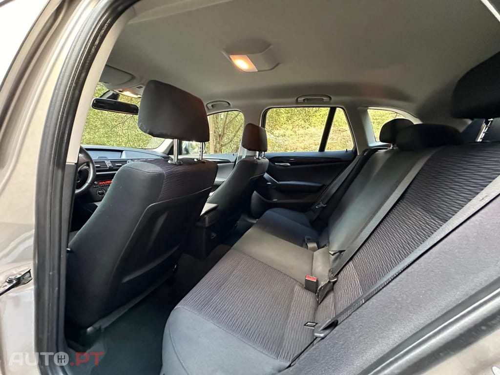 BMW X1 18 d xDrive Auto