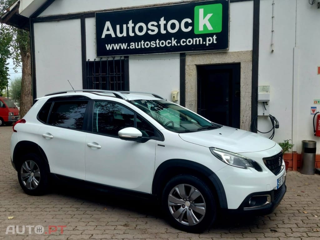 Peugeot 2008 1.2 PureTech Signature