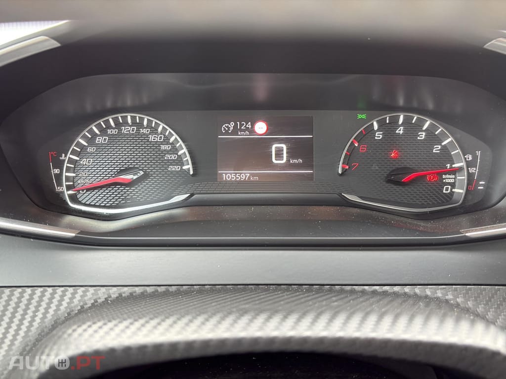 Peugeot 2008 1.5 BlueHDi Allure Pack