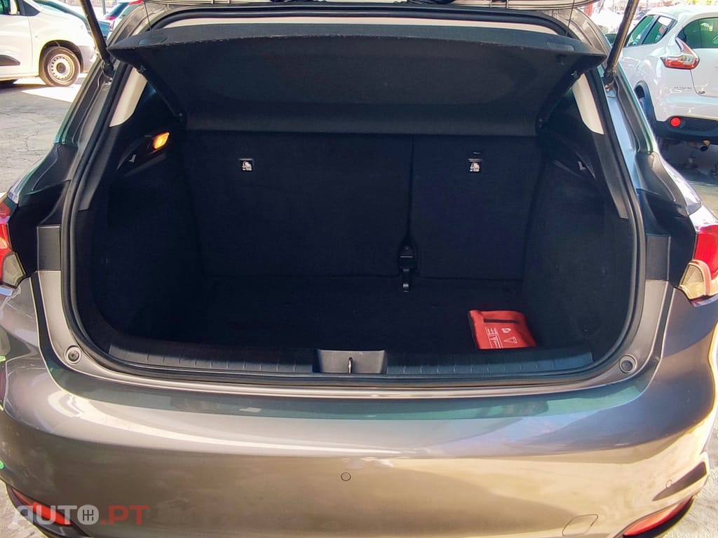 Fiat Tipo 1.3 M-Jet Lounge Tech