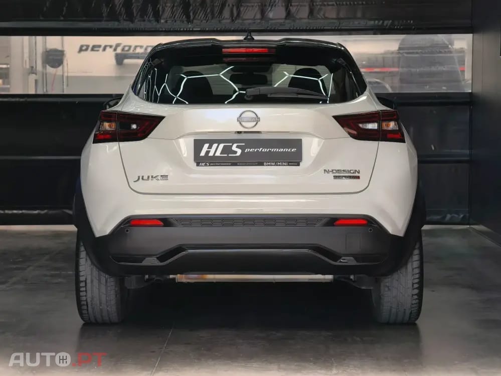 Nissan Juke 1.6 Hybrid N-Design Black