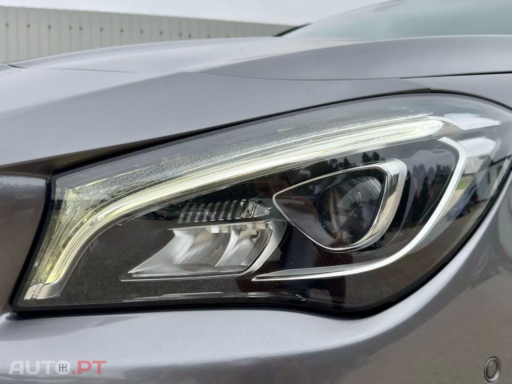 Mercedes-Benz CLA 200 d Shooting Brake AMG Line Aut. — fotografia 6