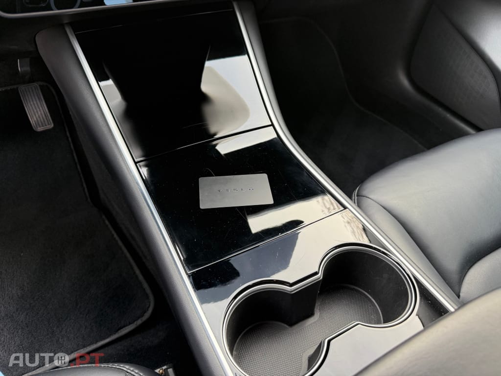 Tesla Model 3 Long-Range Dual Motor AWD