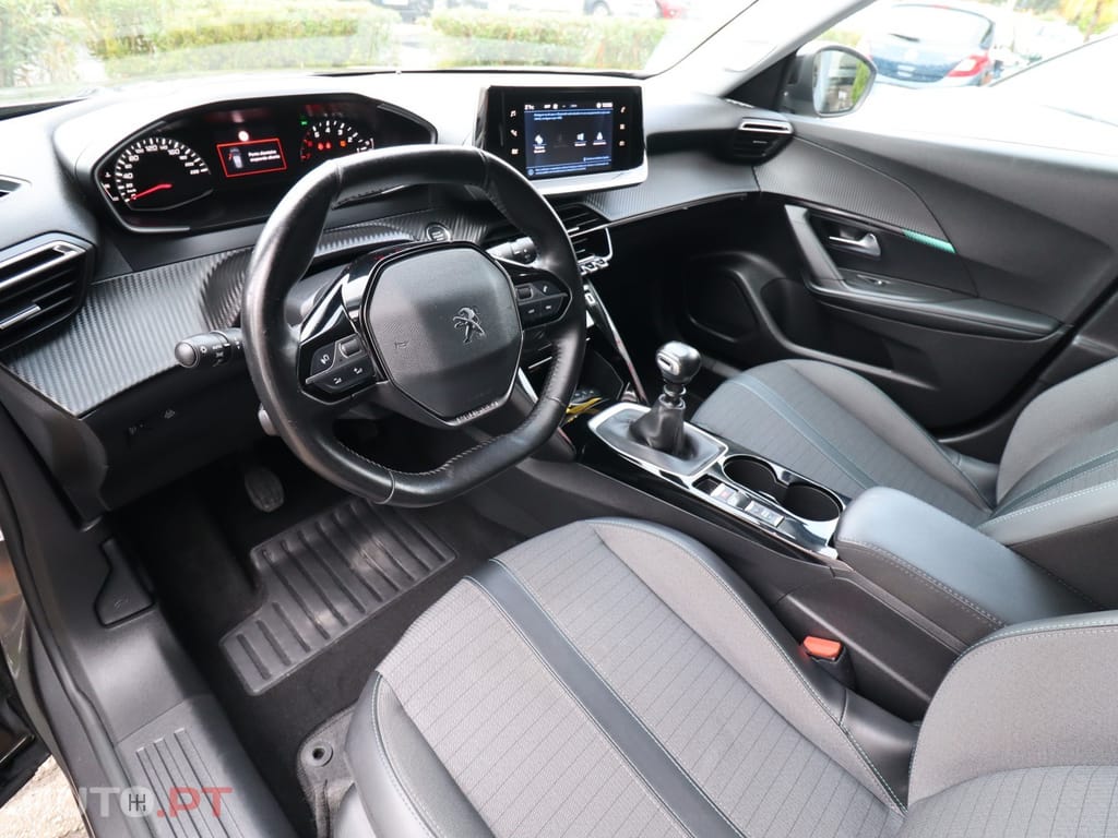 Peugeot 2008 1.5 BlueHDi Allure