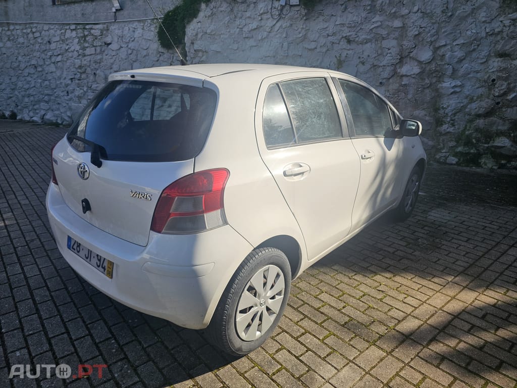 Toyota Yaris VTI comfort 1.0
